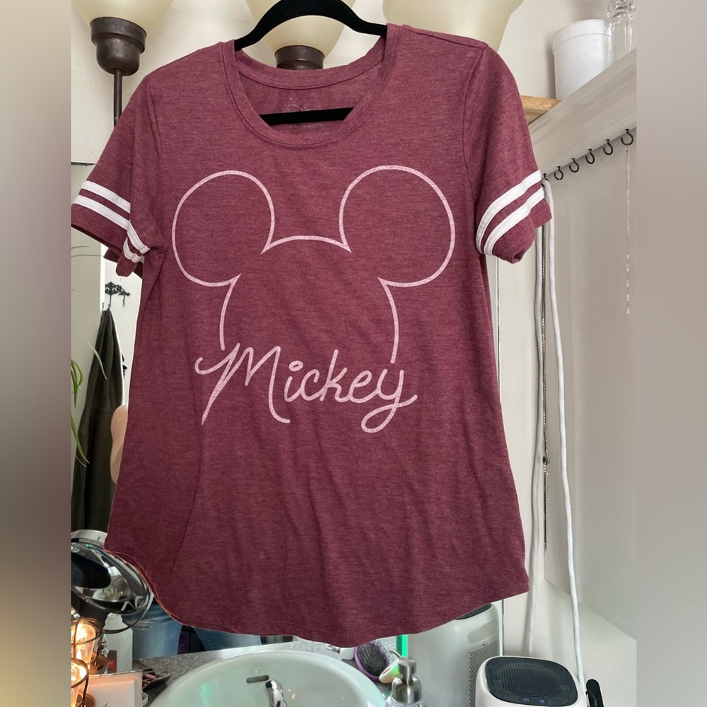 Women’s Disney tee-super cute!